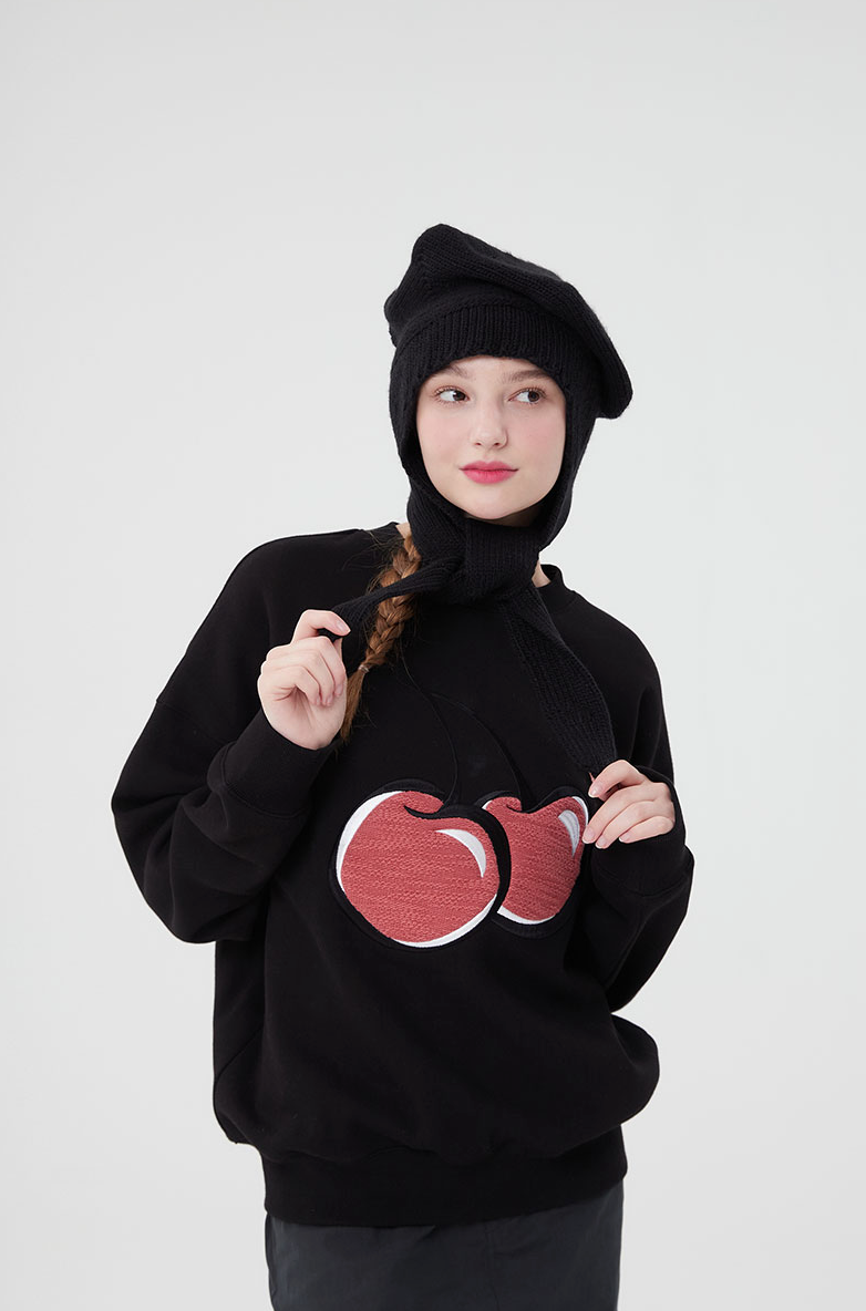 KNIT BIG CHERRY SWEATSHIRT【BLACK】