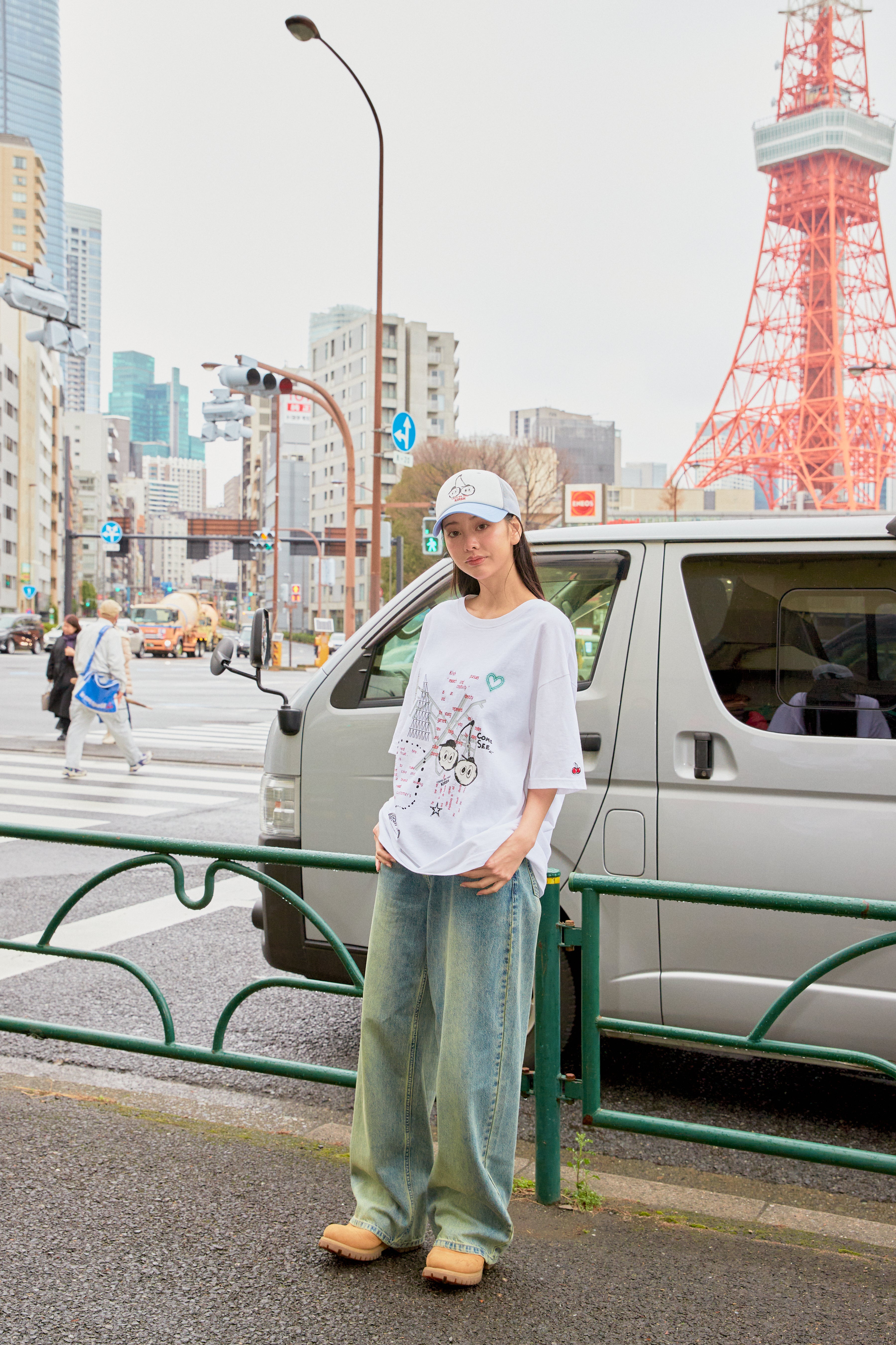 【日本限定】KIRSH X TOKYO シティアートワークTシャツ【ホワイト】