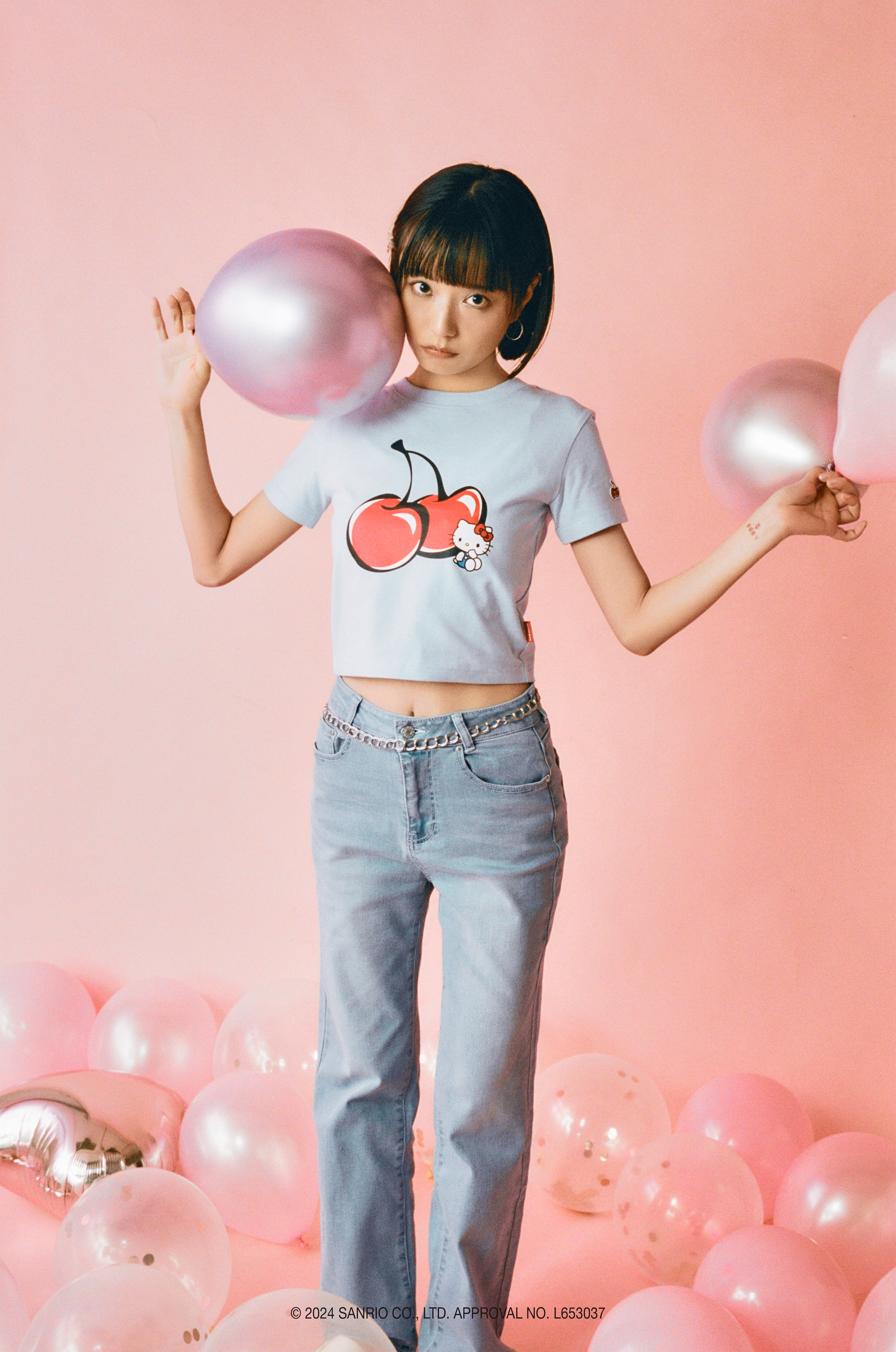 【KIRSH X HELLO KITTY】チェリークロップTシャツ【ブラック】