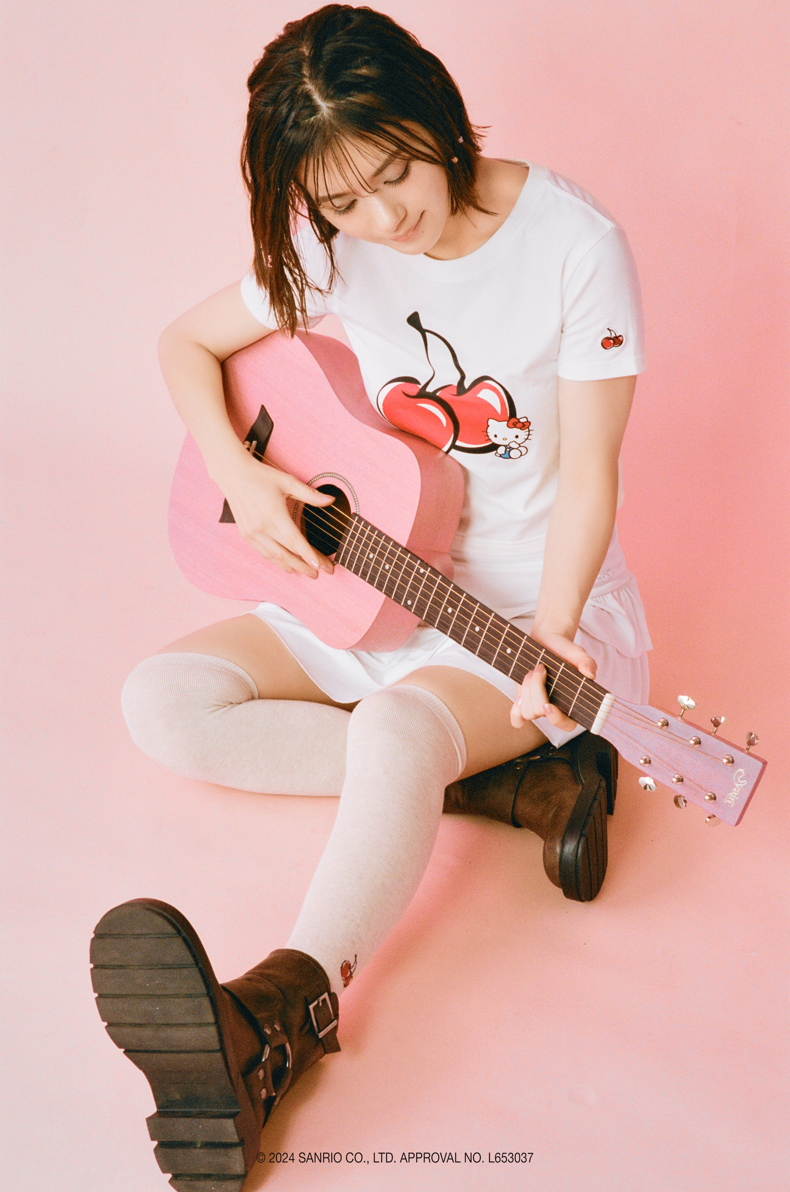 【KIRSH X HELLO KITTY】チェリークロップTシャツ【サーモン】