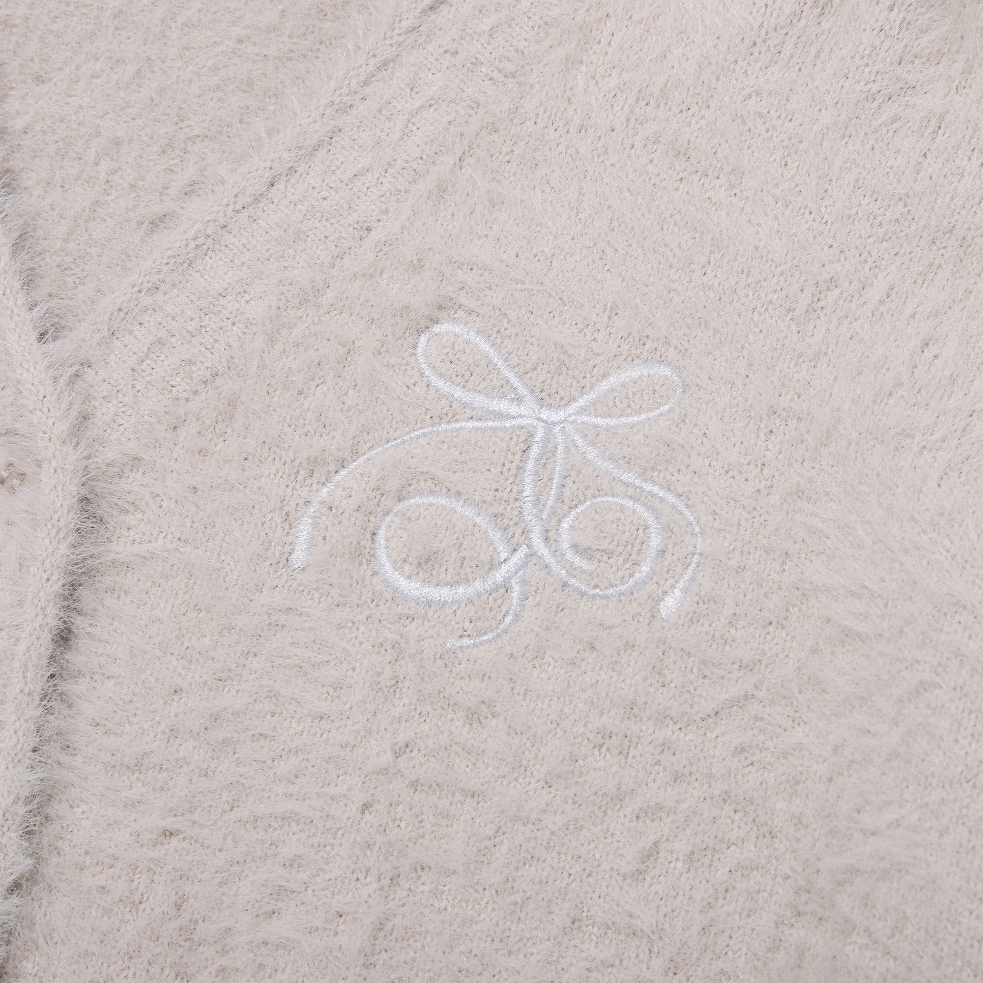 リボンチェリールーズフィットヘアリーカーディガン【アイボリー】