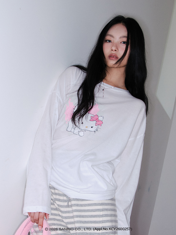 KIRSH X CHARMMYKITTY グラフィックルーズフィットロングスリーブ【ブラック】
