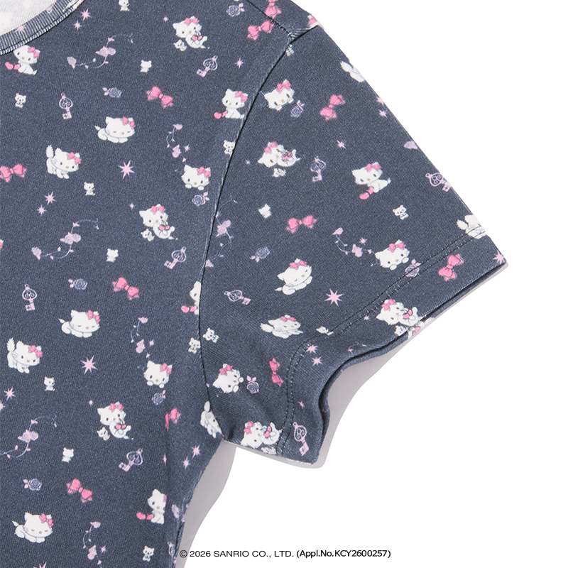 KIRSH X CHARMMYKITTY オールオーバークロップTシャツ【ネイビー】