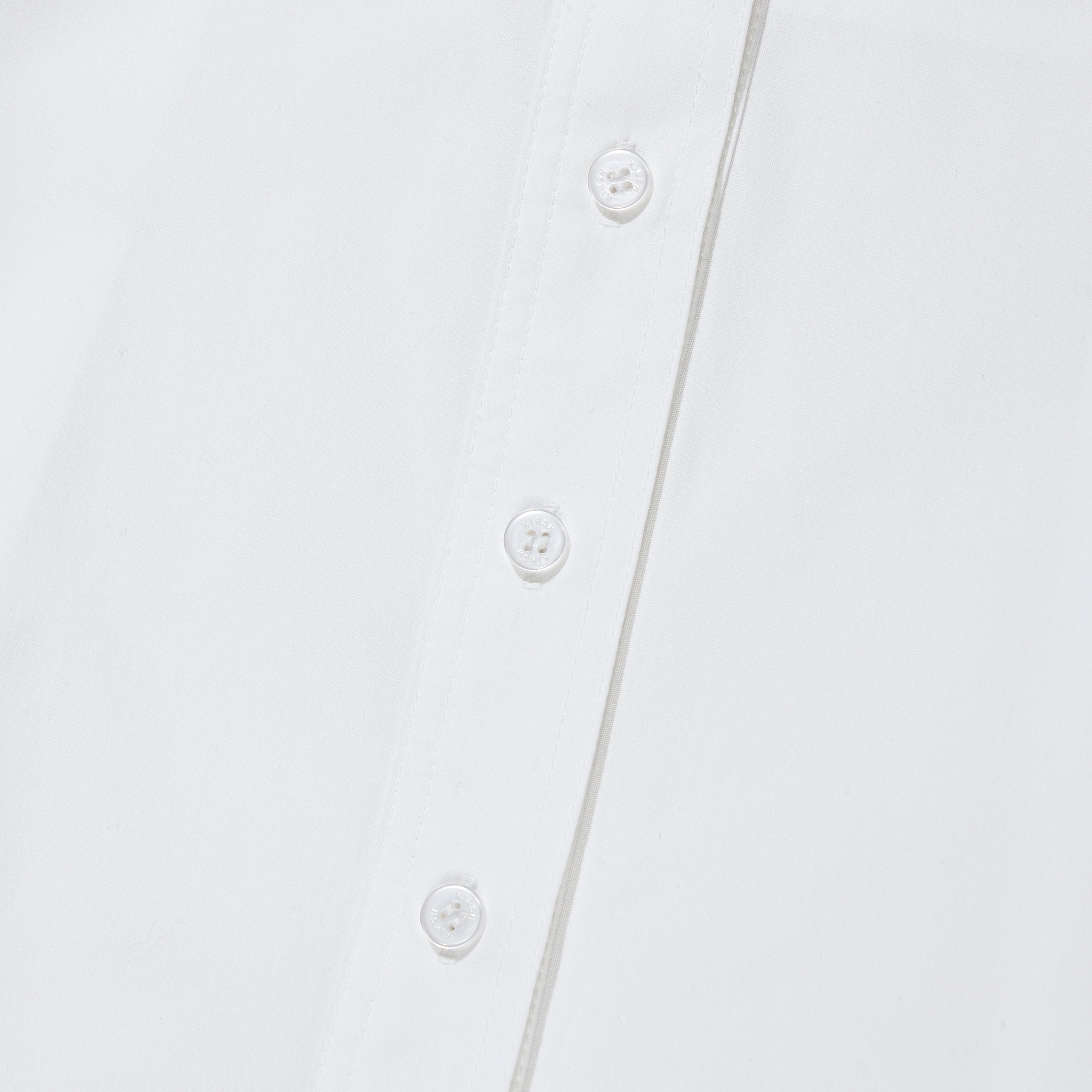 コレクションクロップフィットロングスリーブシャツ【ホワイト】