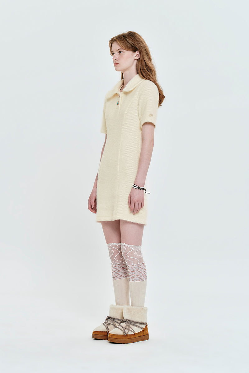 ネックポイントニットミニドレス【アイボリー】