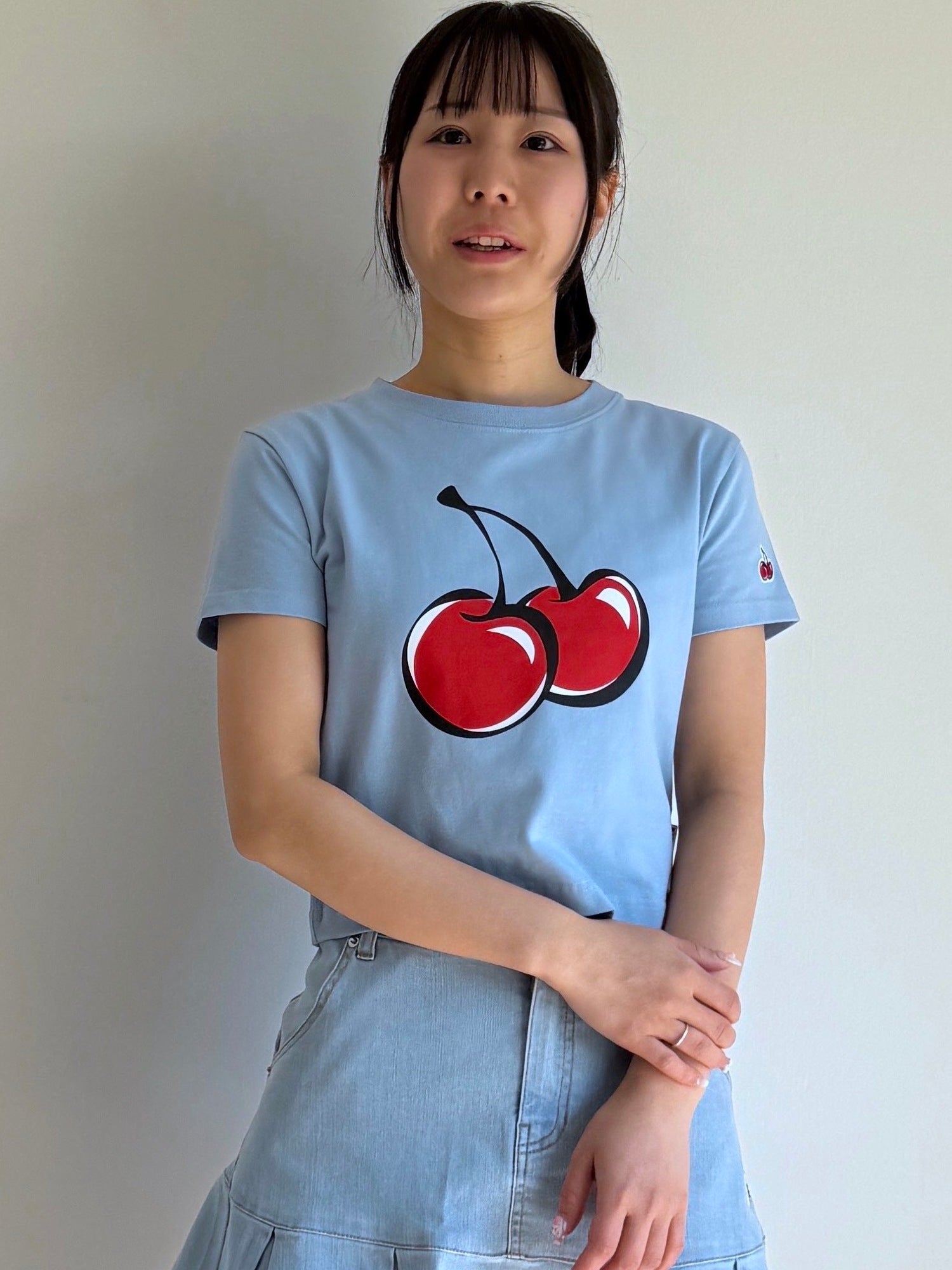 【Big Cherry Tokyo Collection】シグネチャービックチェリークロップTシャツ【スカイ】