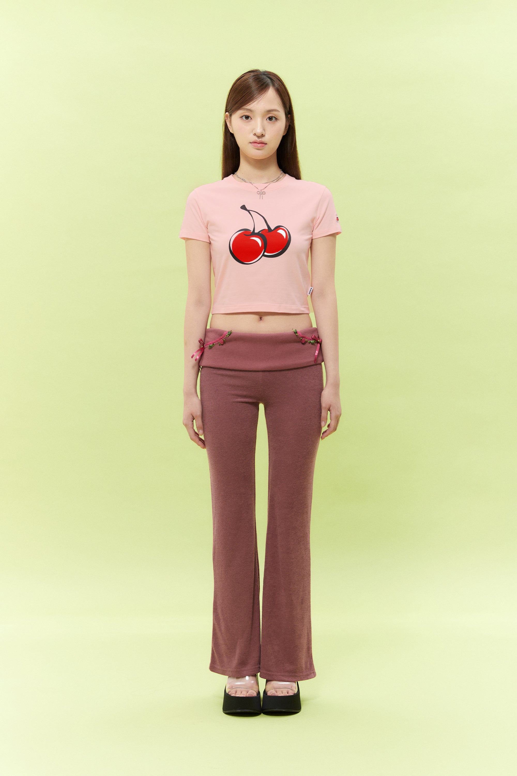 【Big Cherry Tokyo Collection】シグネチャービックチェリークロップTシャツ【ダークブラウン】