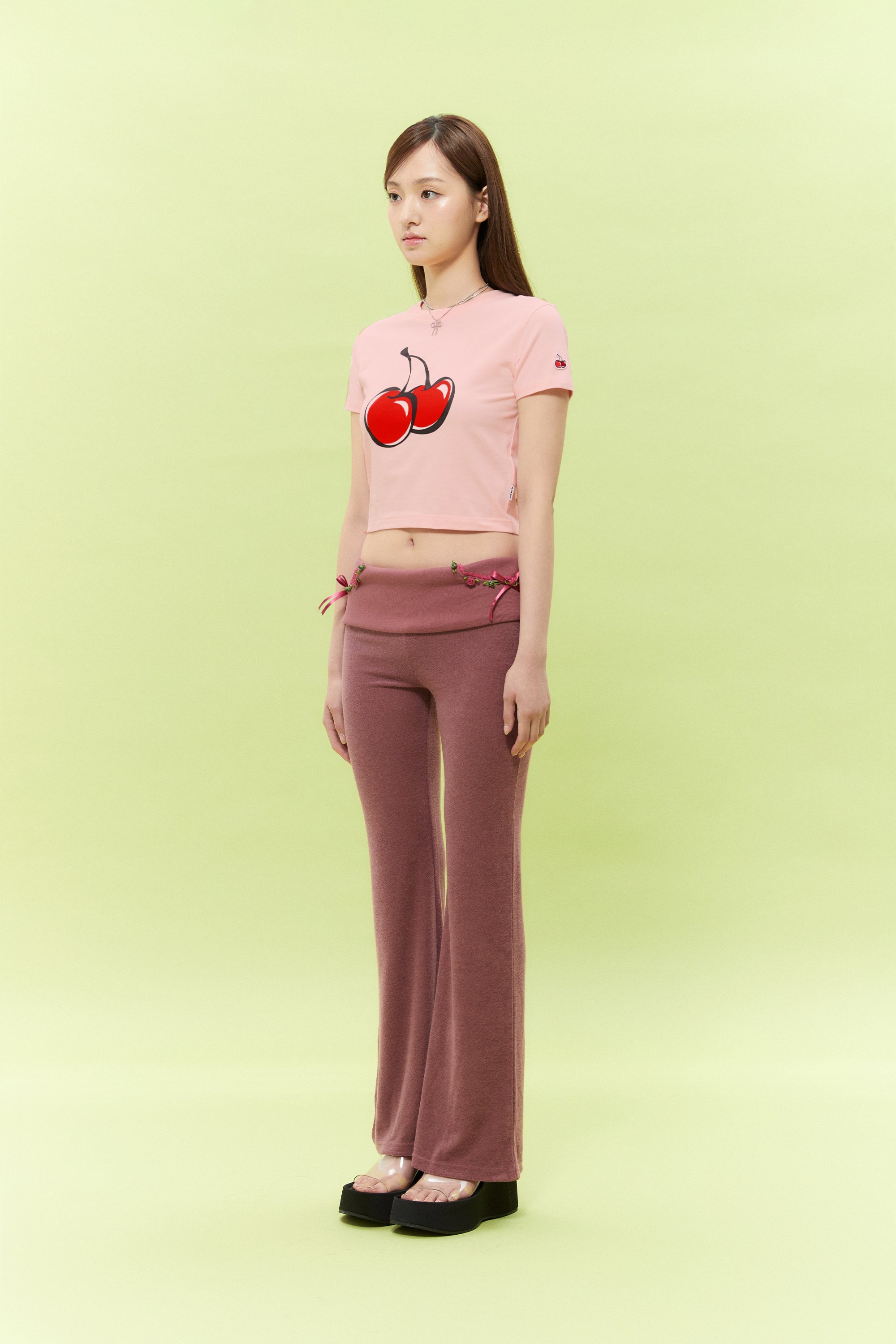 【Big Cherry Tokyo Collection】シグネチャービックチェリークロップTシャツ【ダークブラウン】