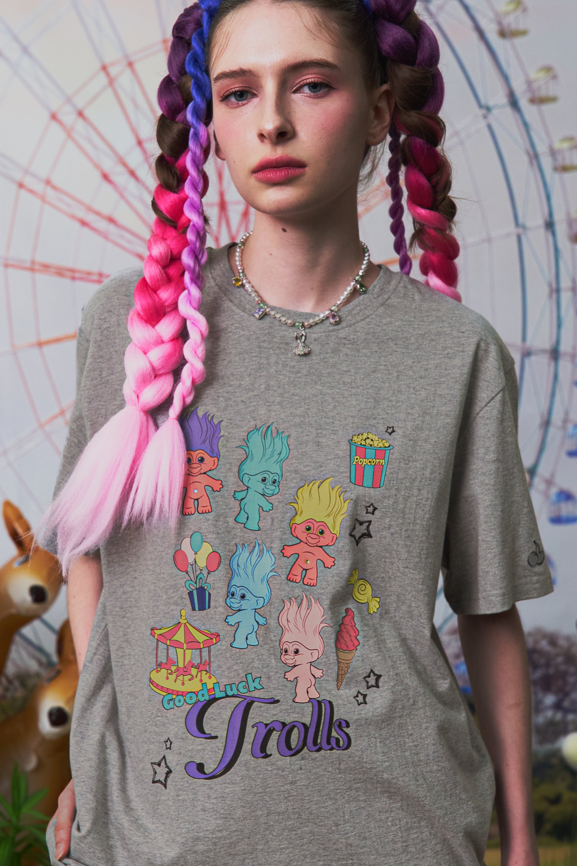 トロールグラフィックルーズフィットTシャツ【メランジグレー】