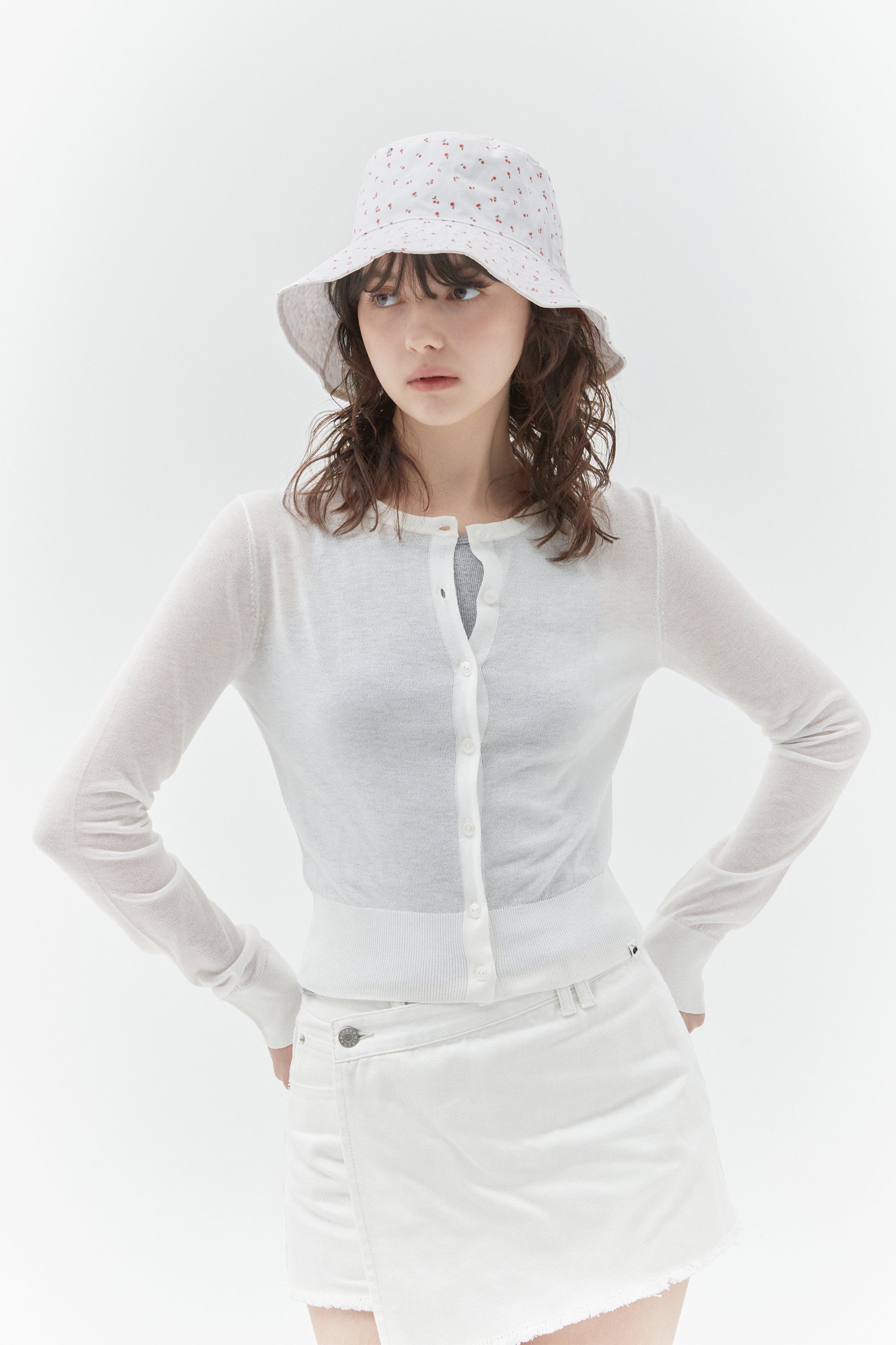 KIRSH PLAIN CHERRY BUCKET HAT【ホワイト】