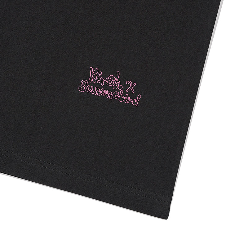 KIRSH X SUNONEBIRD グラフィックルーズフィットTシャツ【ホワイト】