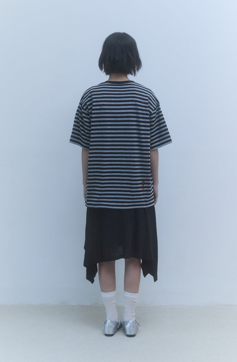ブラック