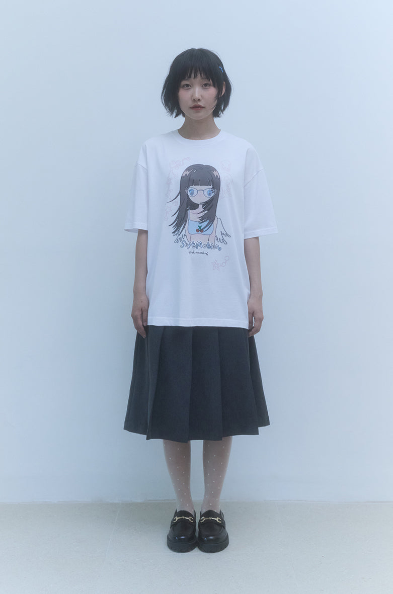 WHITE Model : 168CM / 50KG / 001size Fitting