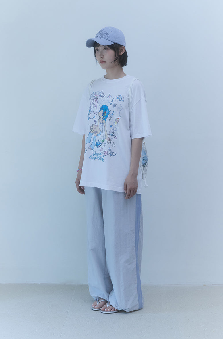 KIRSH X SUNONEBIRD メイングラフィックビックオーバーサイズ Tシャツ【ホワイト】