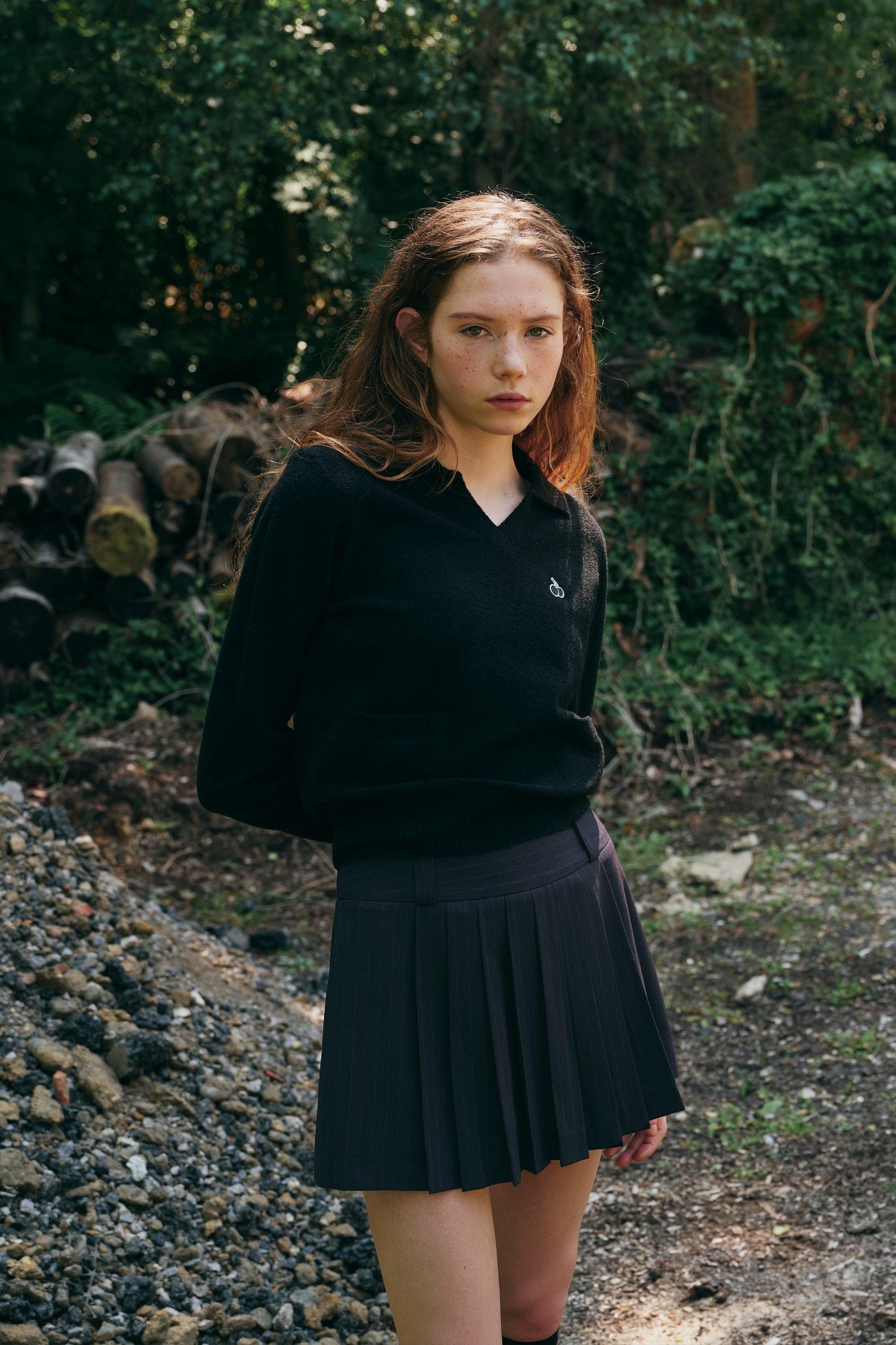 MONO CHERRY WOMEN COLLAR KNIT【BLACK】