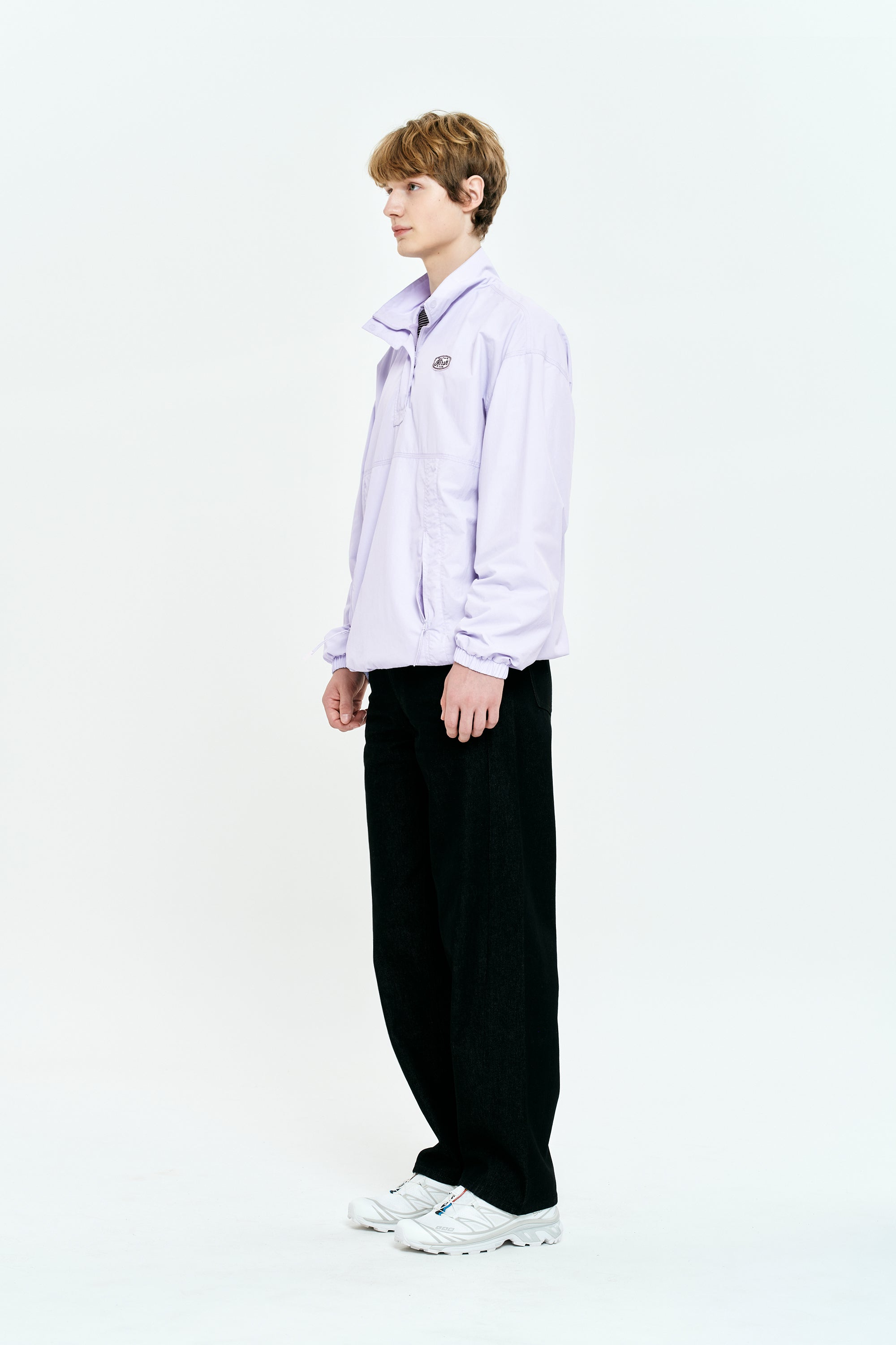UNI ロゴワッペンセミクロップアノラック【ラベンダー】