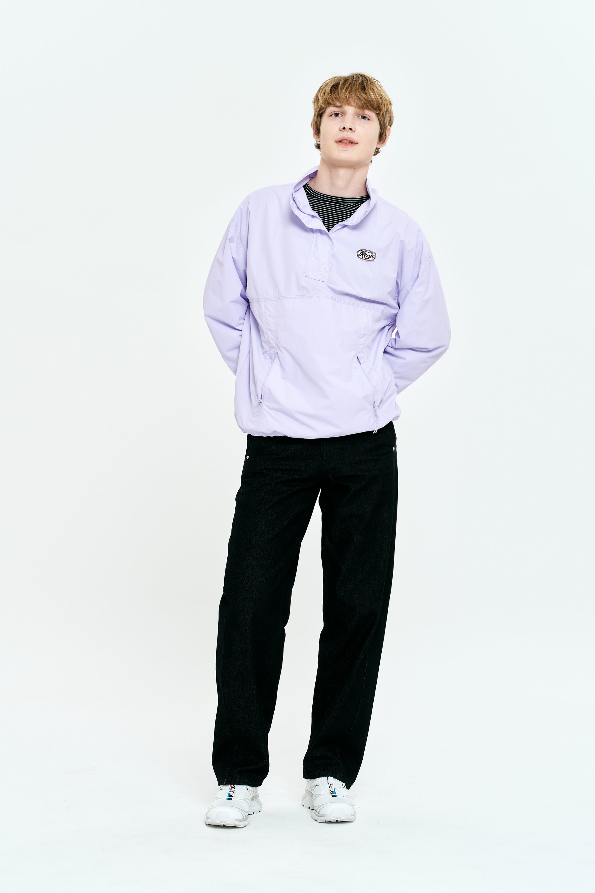 UNI ロゴワッペンセミクロップアノラック【ラベンダー】