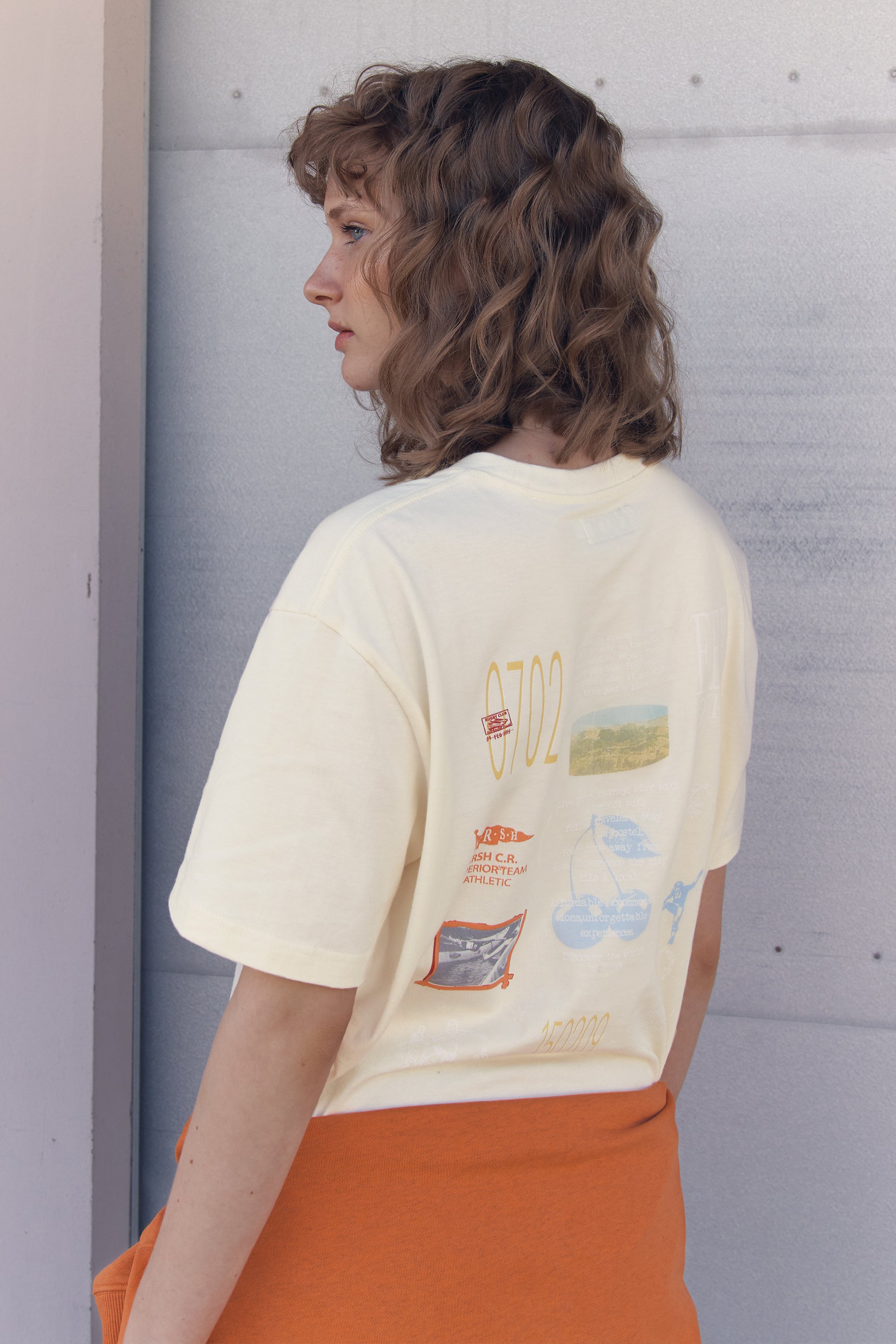UNI ユースホステル グラフィックTシャツ【アイボリー】