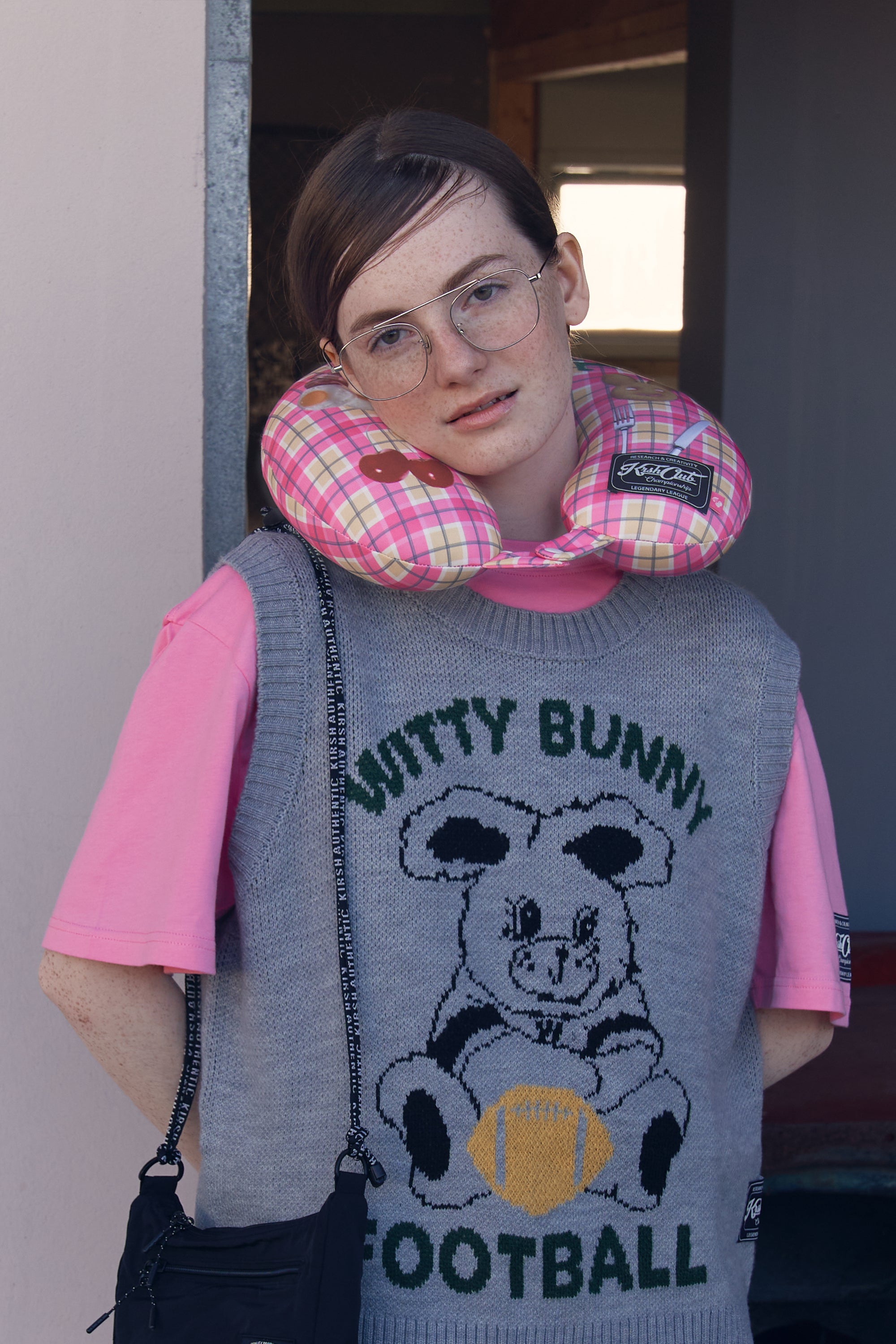 ブレックファストグラフィックネックピロー【ピンク】