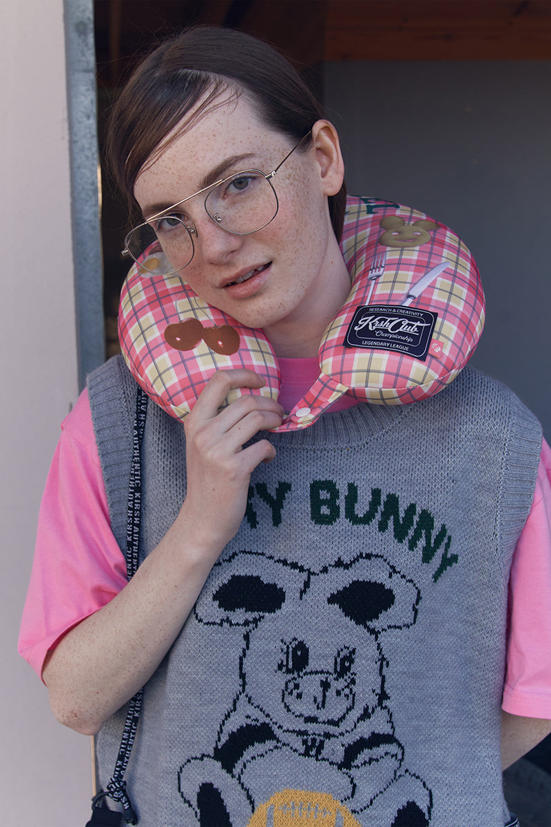 ブレックファストグラフィックネックピロー【ピンク】