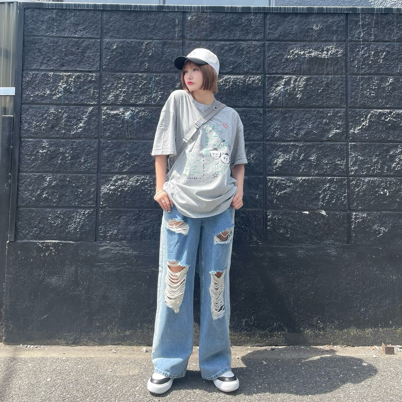 【日本限定】KIRSH X TOKYO シティアートワークTシャツ【メランジグレー】