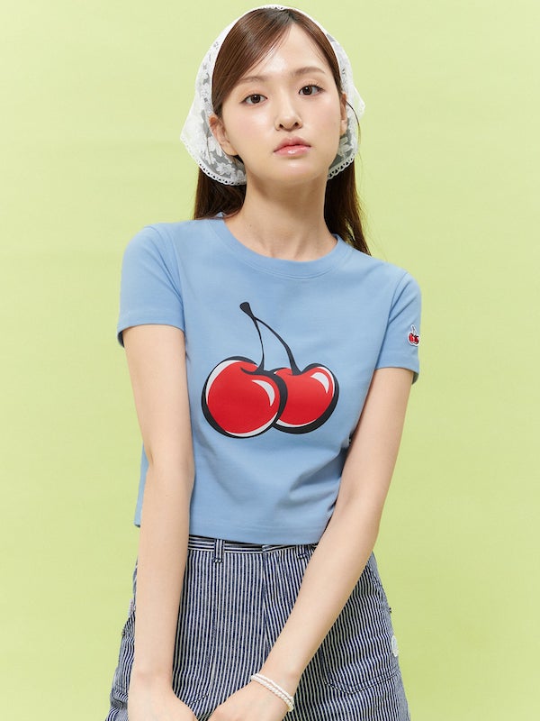 【Big Cherry Tokyo Collection】シグネチャービックチェリークロップTシャツ【スカイ】